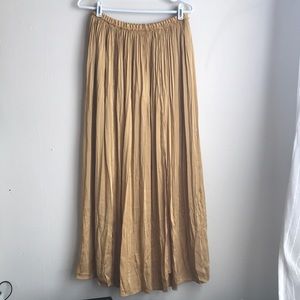 Club Monaco pleated skirt